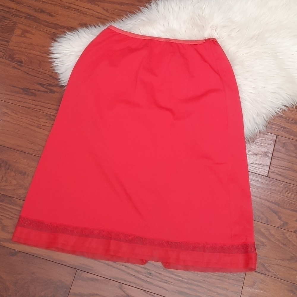 Vintage 1960's Lorraine Perfect Fit Nylon Red Midi Lace Detail Slip - Picture 4 of 8
